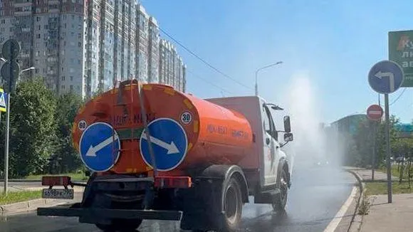 В Красногорске из-за жары проводят аэрацию дорог