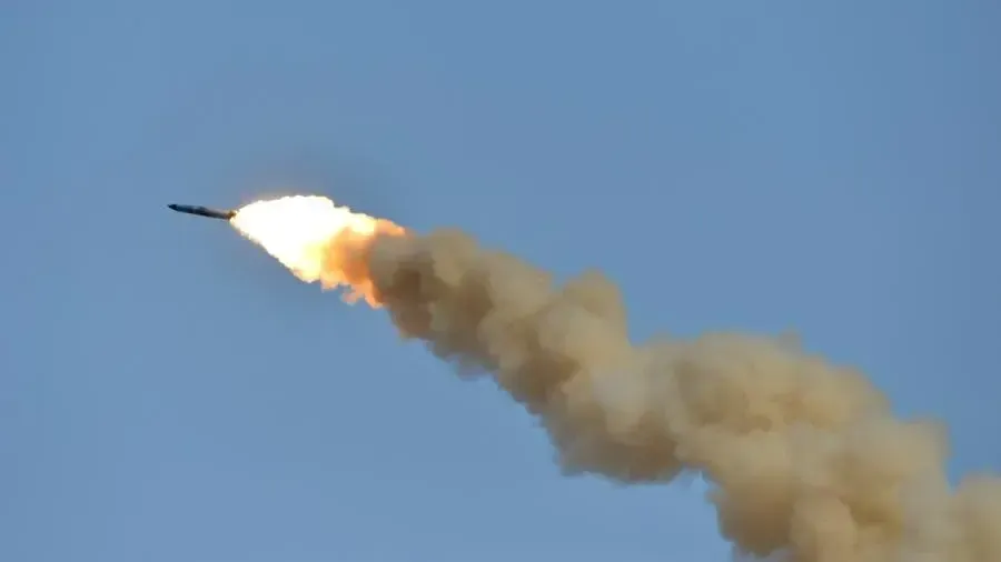 Хуситы впервые атаковали израильское судно собственной гиперзвуковой ракетой