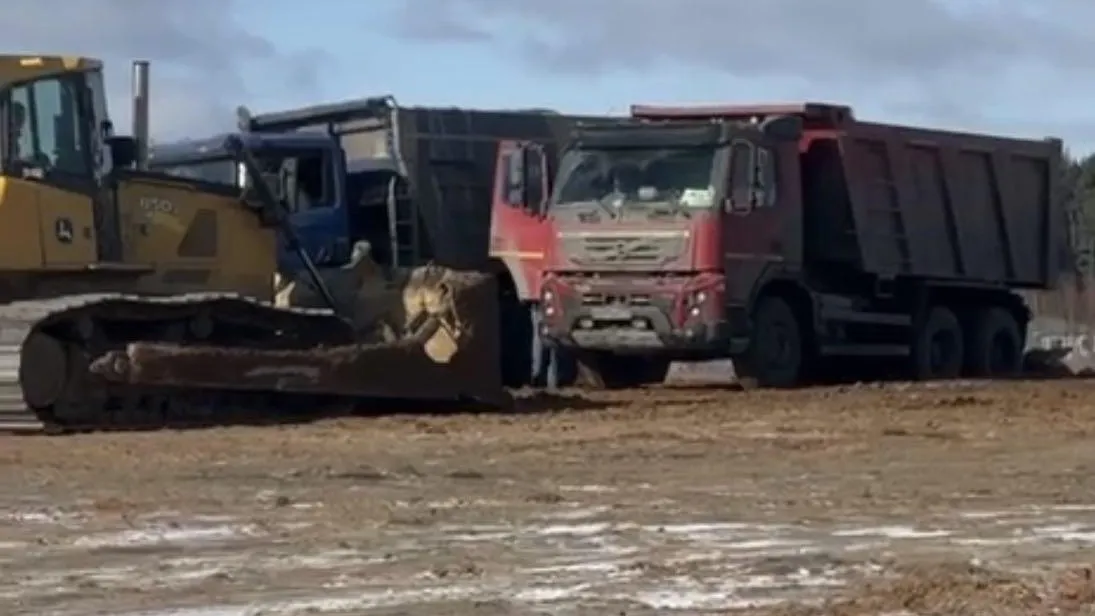 Экоинспекторы пресекли незаконный сброс стройотходов в деревне Падиково в Истре