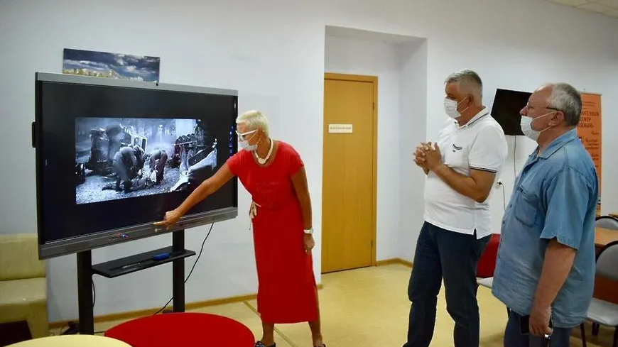 Новая интерактивная панель появилась в библиотечном центре Балашихи