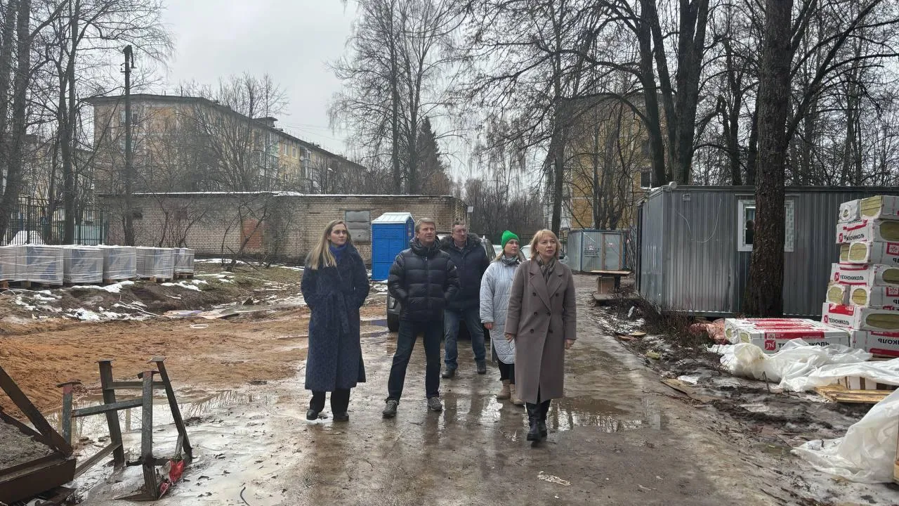 В Наро-Фоминске проверили ход капремонта Васильчиновской школы