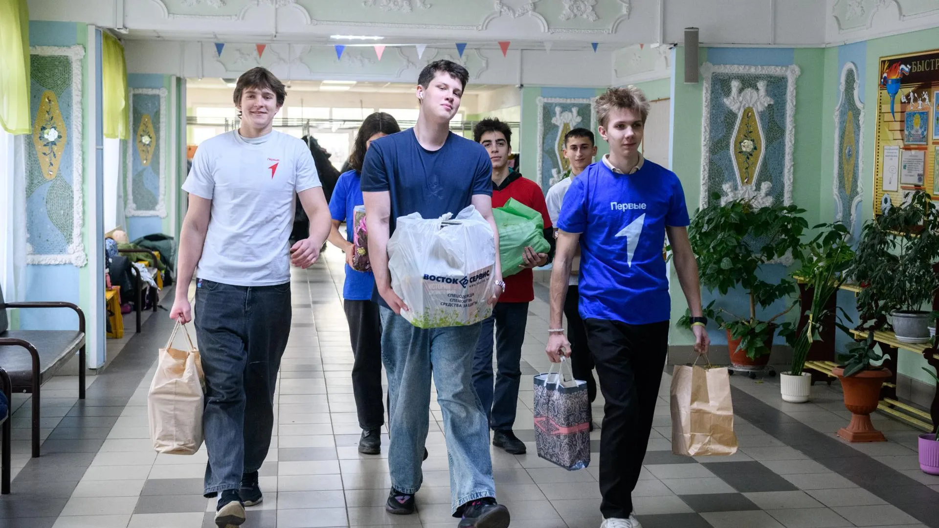 Ученики Лыткарина спасают природу и помогают защитникам родины