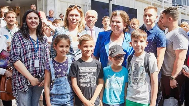 Валентина Терешкова ответила на вопросы молодых специалистов из Королева