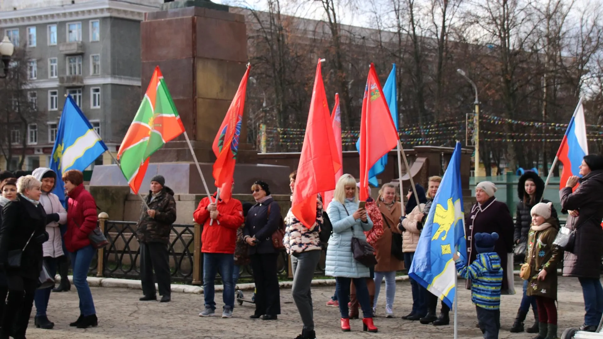 Квесты, концерты и флешмобы пройдут в парках Подмосковья в честь Дня народного единства