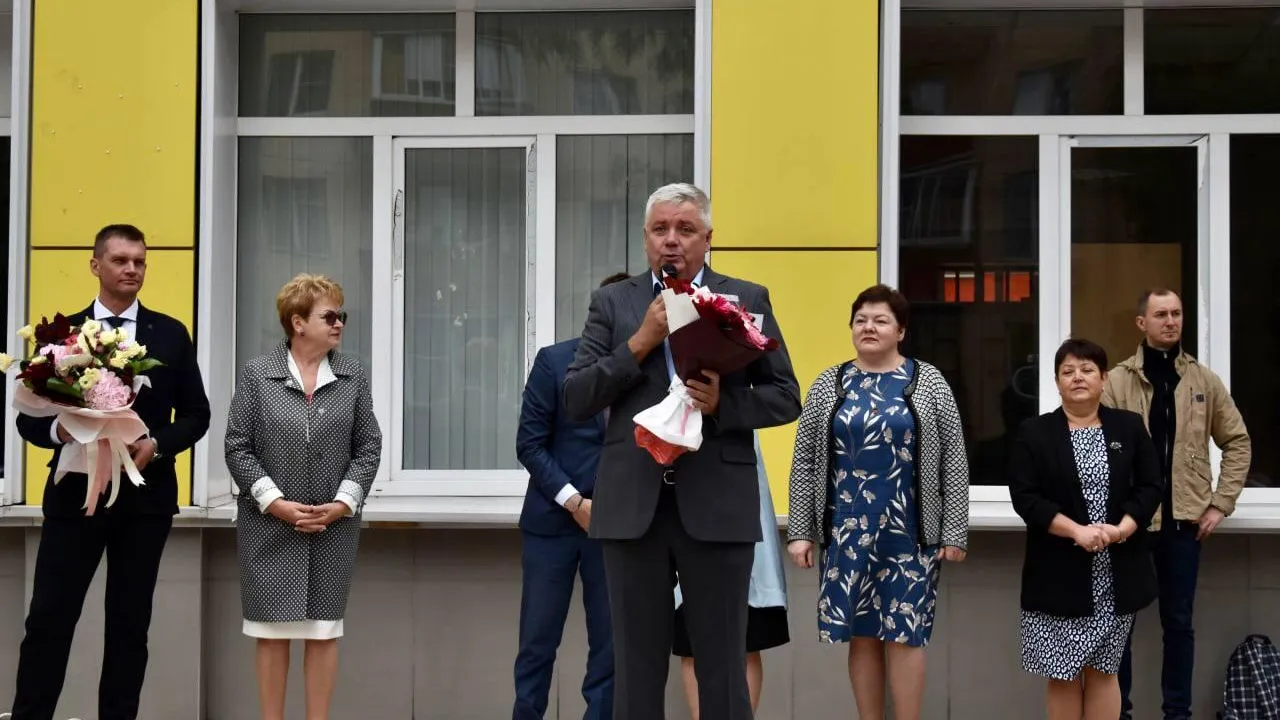 Депутат Мособлдумы поздравил учеников 4 школ Балашихи С Днем знаний