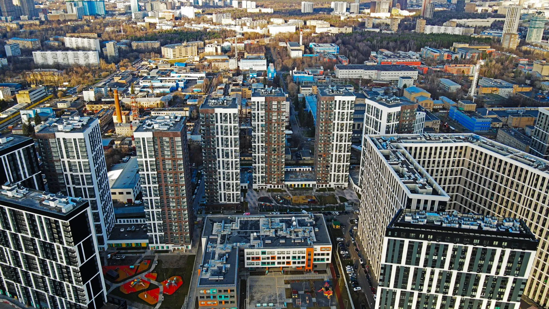 Эксперт: Москва — лидер по уровню занятости и устойчивости роста ВРП