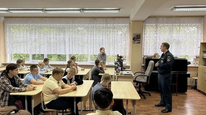 В школе «Вектор» Воскресенска провели урок пожарной безопасности