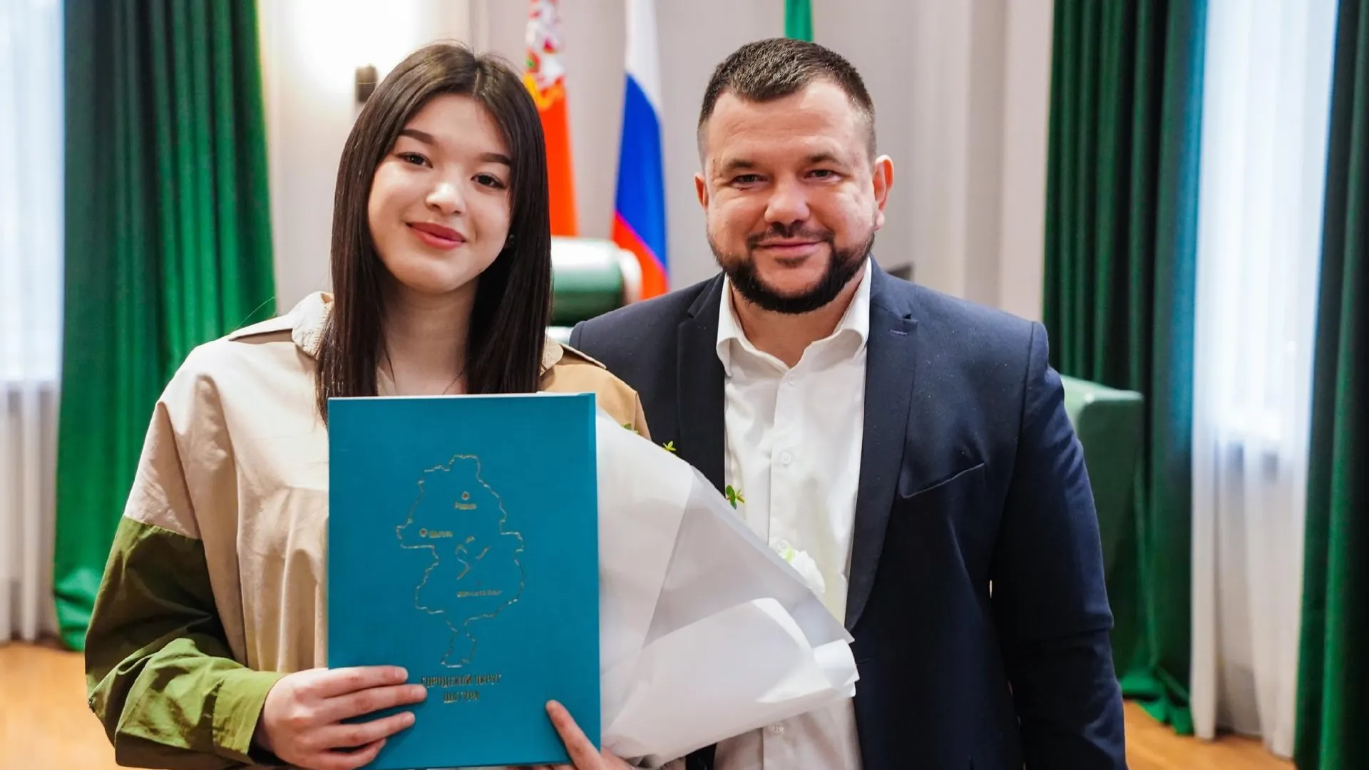 Юная жительница Шатуры получила жилищный сертификат