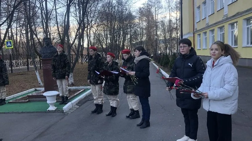 Жители Подольска почтили память сотрудников ОВД, погибших при исполнении