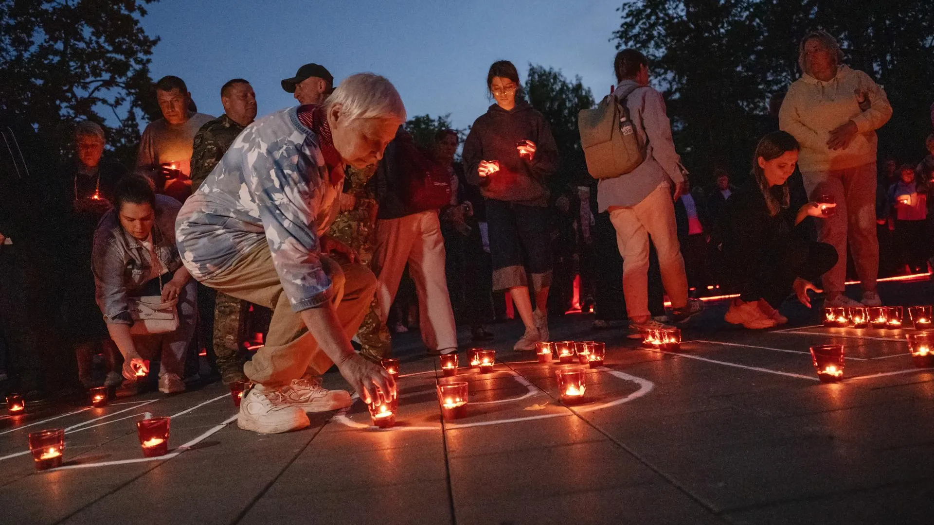 В Долгопрудном 22 июня зажгли свечи у мемориала