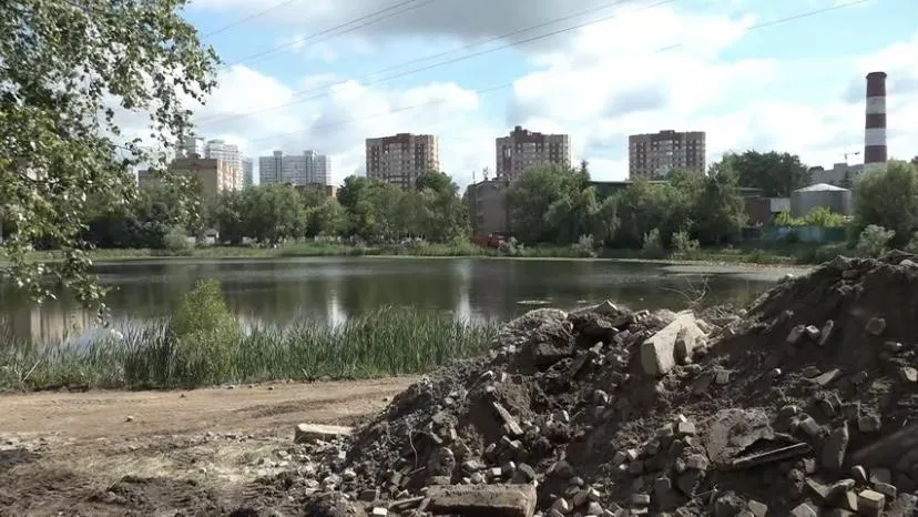 На Травинском озере в Пушкино начались работы по благоустройству набережной