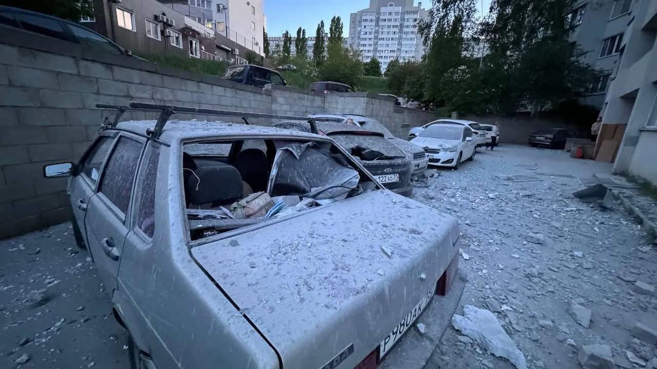 Baza: минимум шесть человек пострадали при обстреле Белгорода