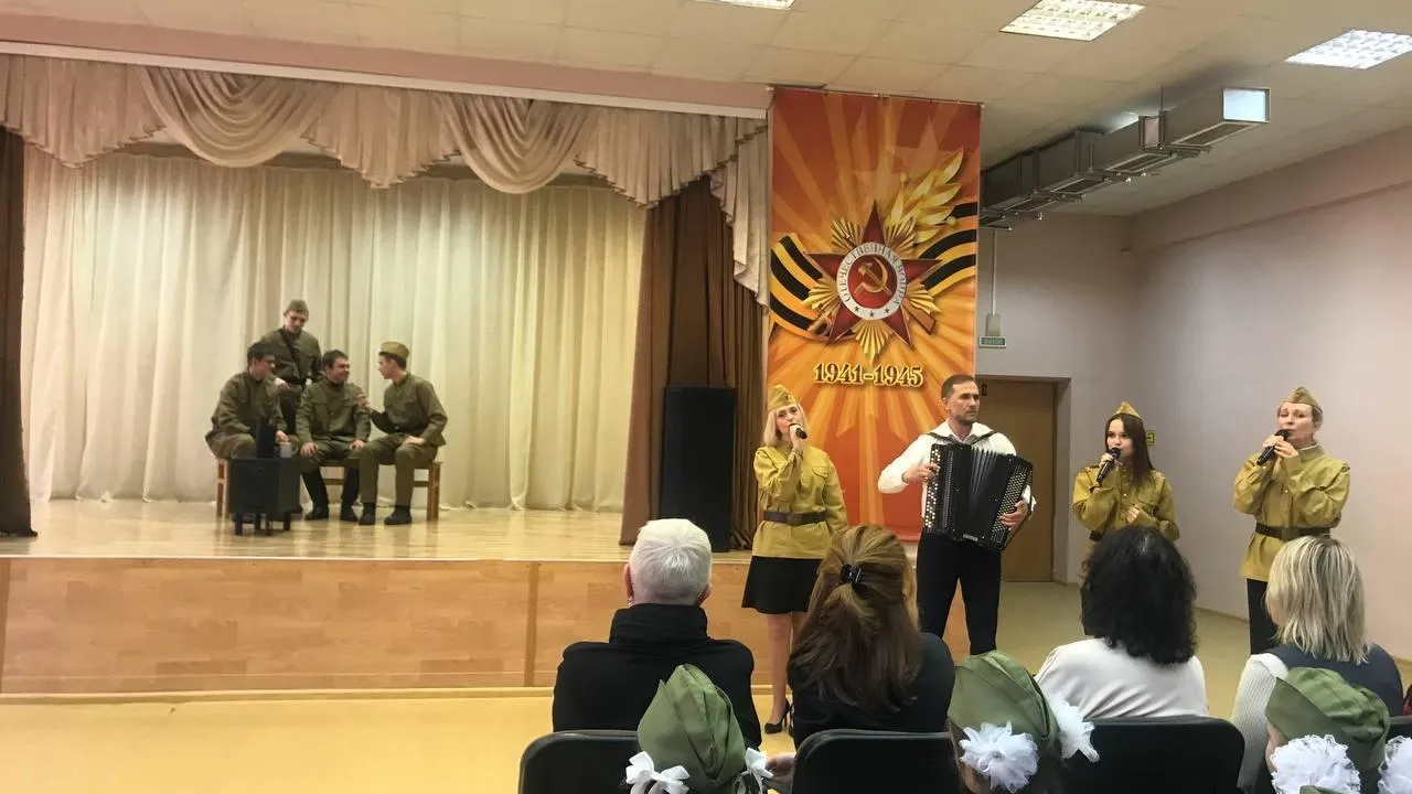 В егорьевской школе презентовали масштабный проект «Под знаменем Победы»