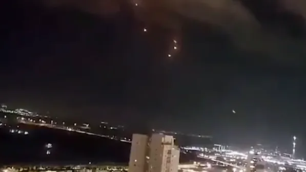 Ракетные удары по Дубаю: несколько человек ранены