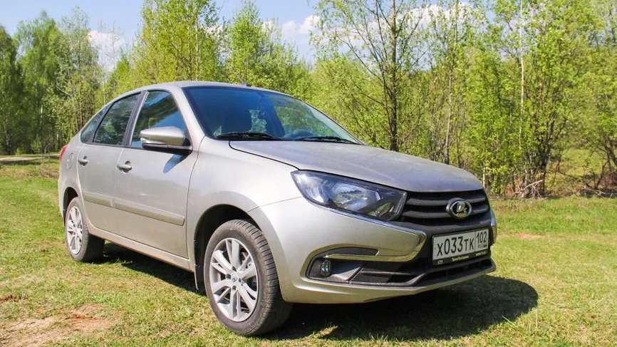 Lada Granta сохранила лидерство по продажам автомобилей в июле