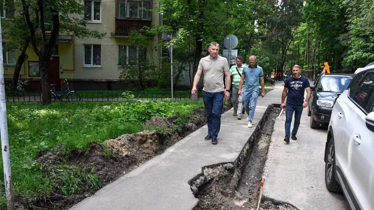 В Жуковском идут работы по ремонту улицы Строительная