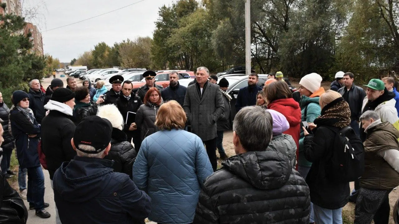 Глава Жуковского провел срочную выездную администрацию по вопросу на ул Гризодубовой