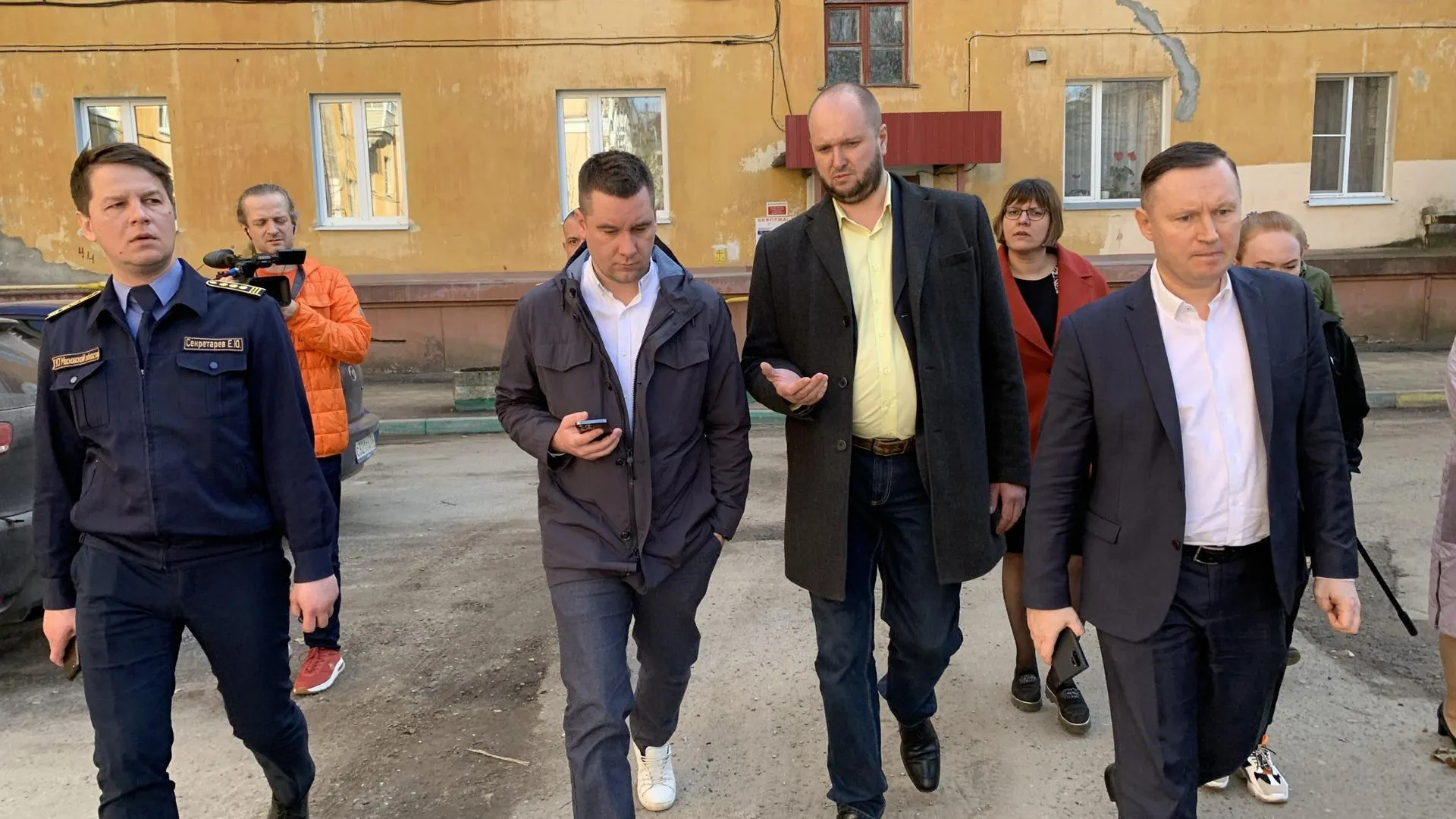 В Электростали проверили качество уборки мусора и контейнерных площадок