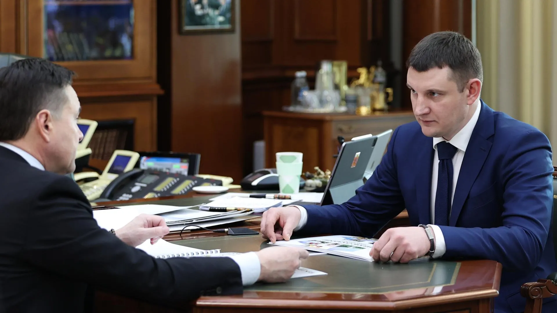 Денис Семенов доложил Андрею Воробьеву о благоустройстве в Павловском Посаде