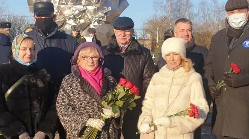 Глава Подольска и депутаты возложили цветы и венки к памятникам павшим на фронтах ВОВ