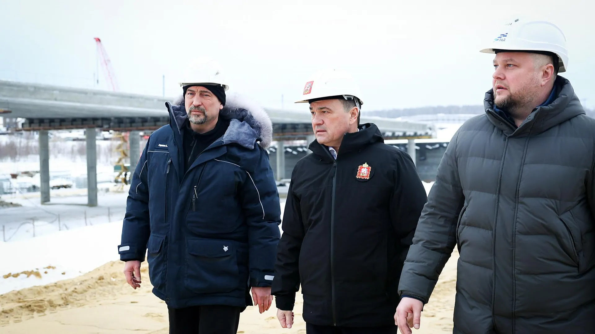 Губернатор Андрей Воробьев проверил, как идет строительство трассы ЮЛА
