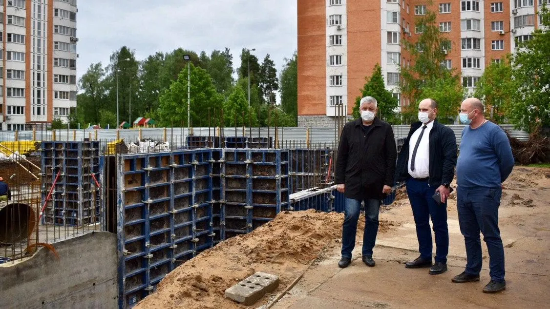 Монолитные работы цокольного этажа завершили в строящемся детсаду в Балашихе