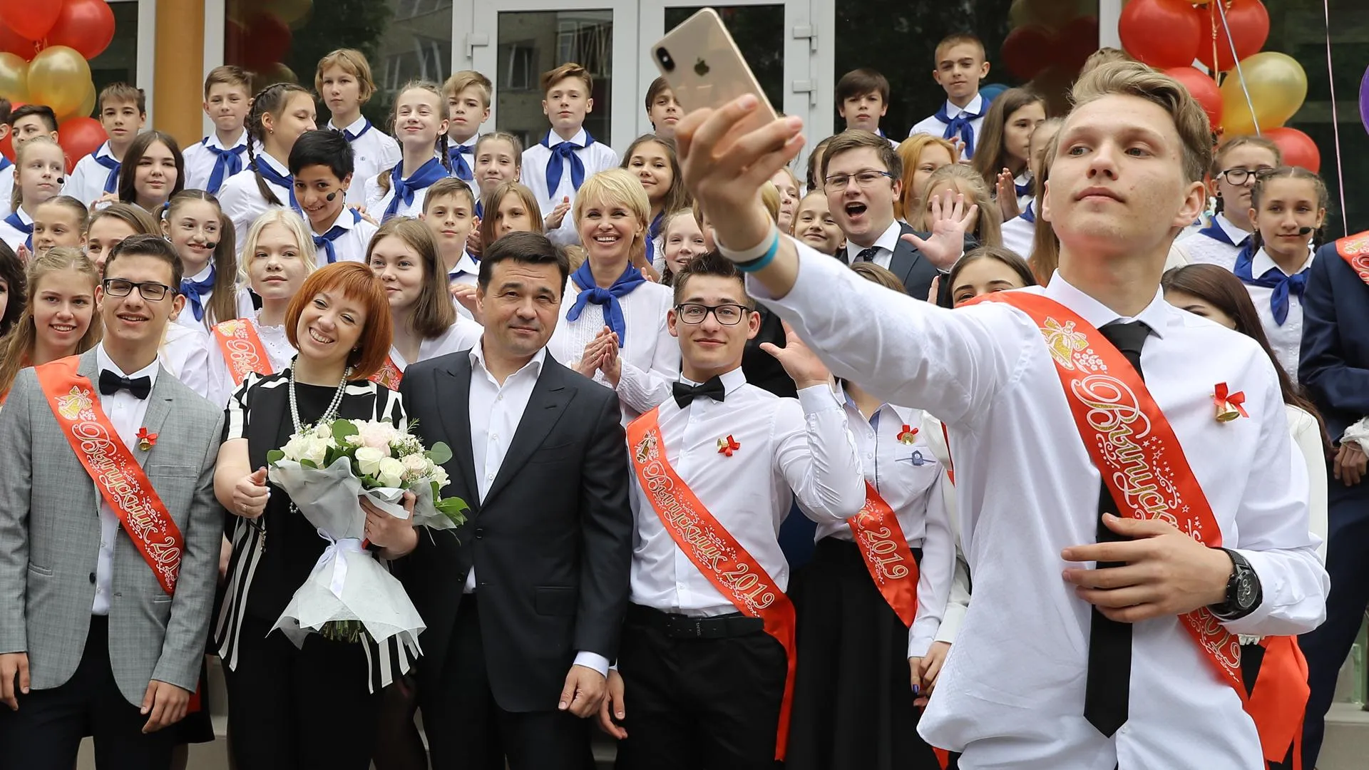 Воробьев пожелал выпускникам Подмосковья удачи и успехов на экзаменах