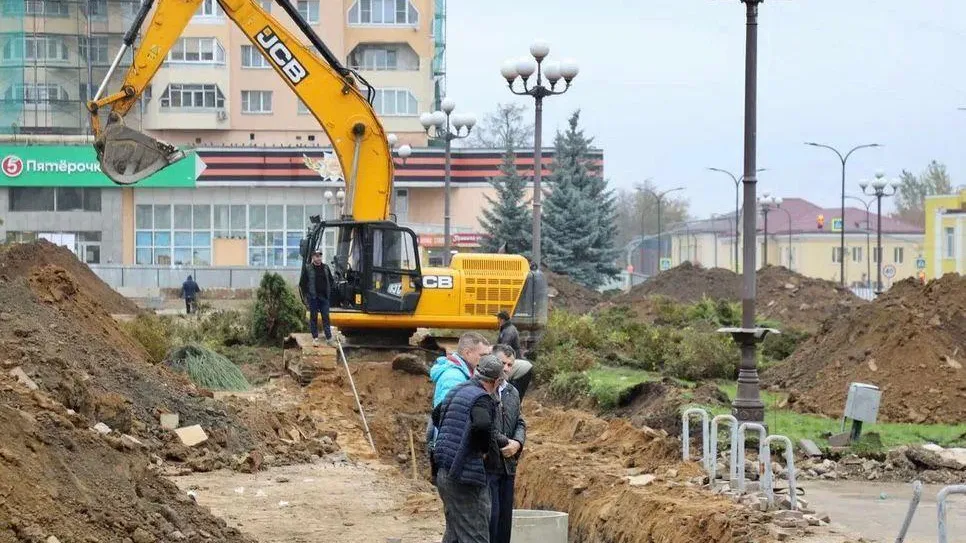 В Наро-Фоминске продолжается реконструкция Молодежной площади