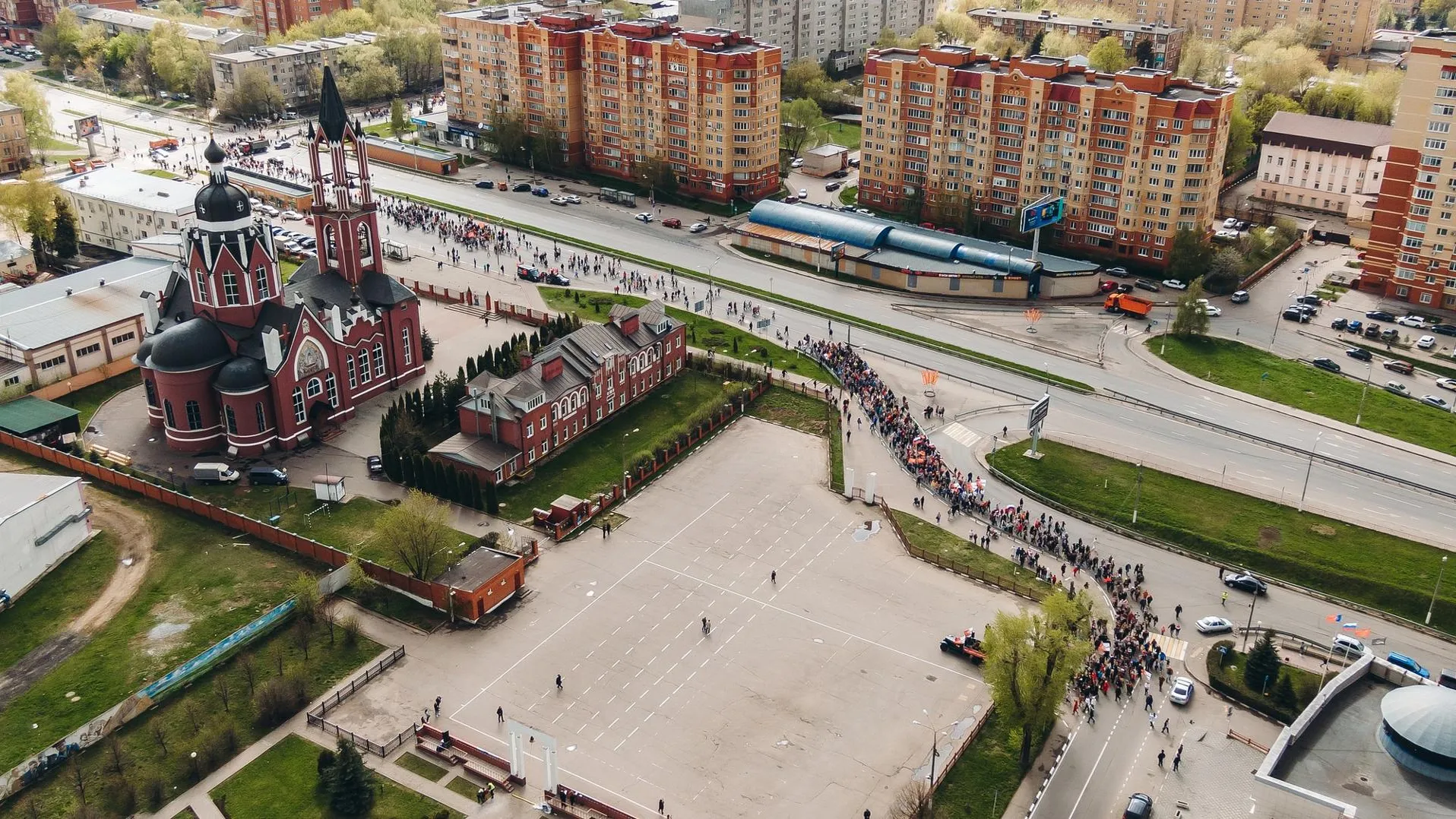 Порядка 20 тыс человек поучаствовали в шествии «Бессмертного полка» в Щелкове