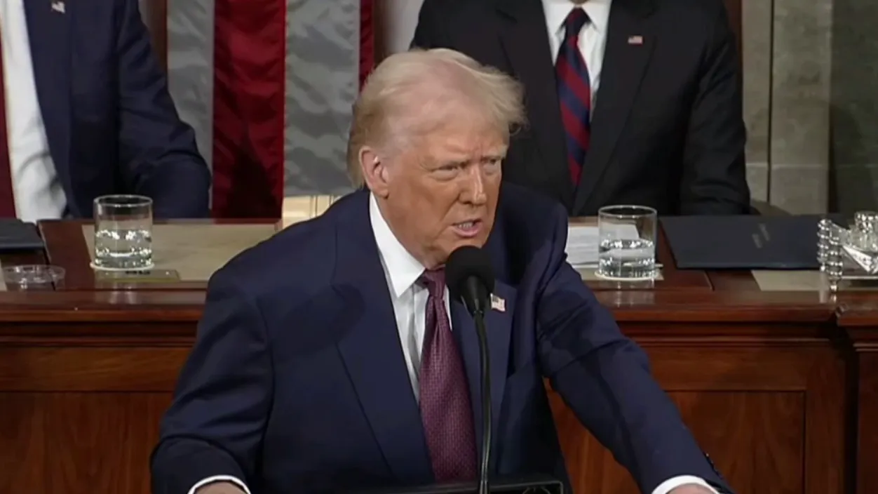 Трамп: я получил от России мощные сигналы о готовности к миру