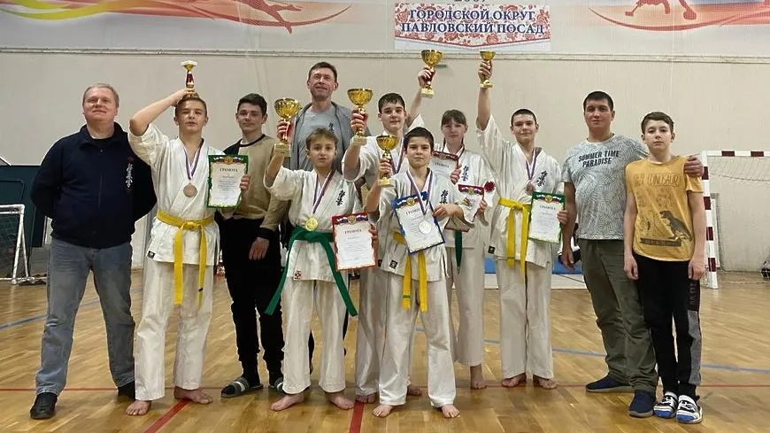 Подольские каратисты стали победителями и призерами чемпионата в Павловском Посаде