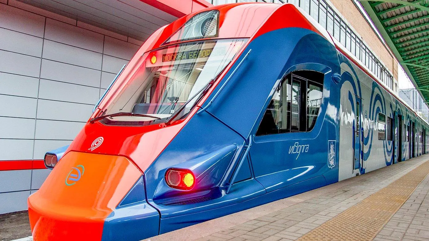 Поезда на Московских центральных диаметрах оборудуют инфоэкранами