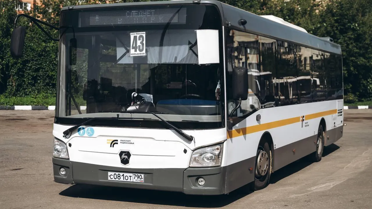 «Мострансавто» будет транслировать в автобусах новогодние поздравления от пассажиров