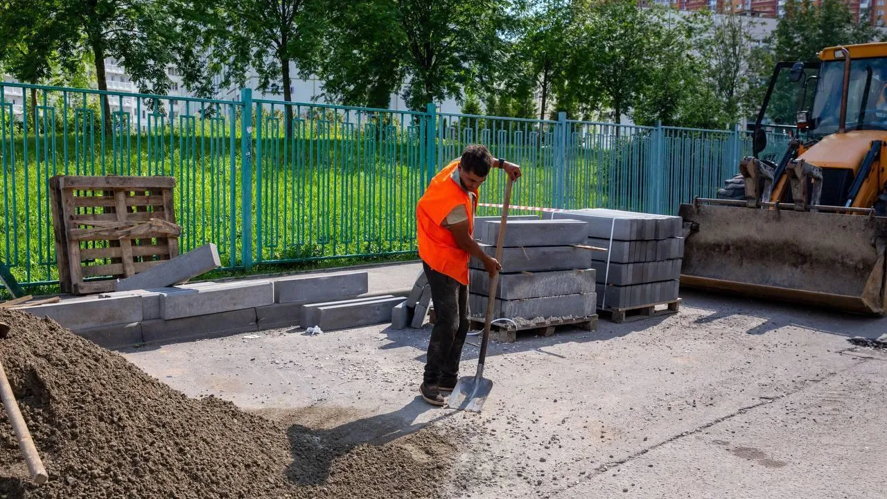 В Подольске заасфальтируют еще две «народные тропы»