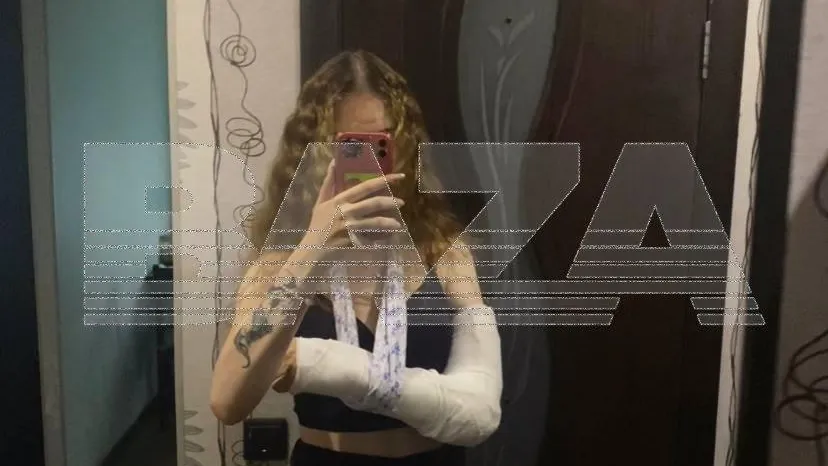 «Курят только ш****»: неадекват скинул с лестницы девушку, попросившую сигарету