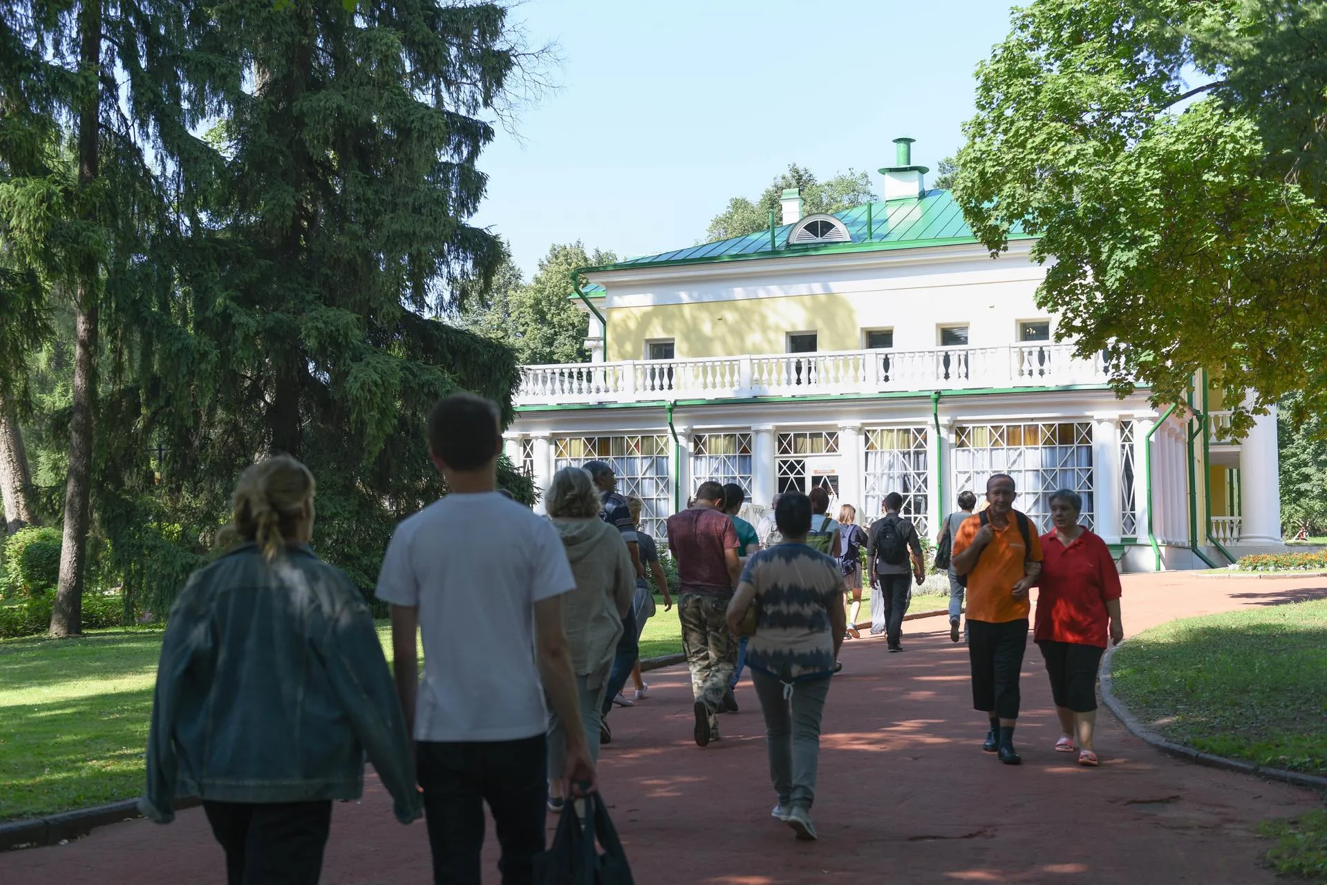 Александр Манзюк