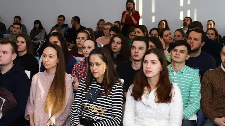 Интерактивный учебный класс открыли в университете Орехово‑Зуева ко Дню студента