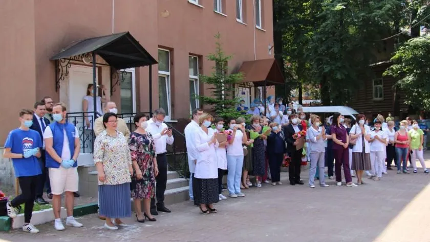 14 медиков получили грамоты и благодарственные письма от главы округа в Красногорске