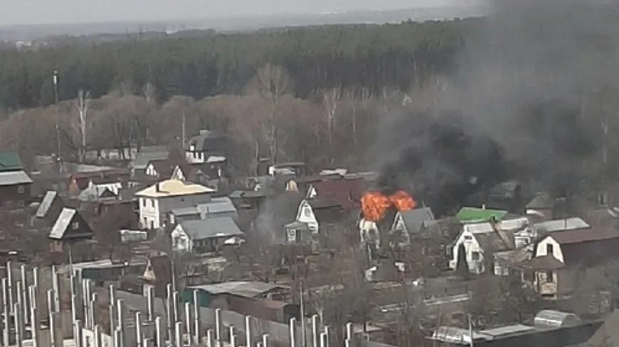 Садовый дом сгорел в СНТ Подольска