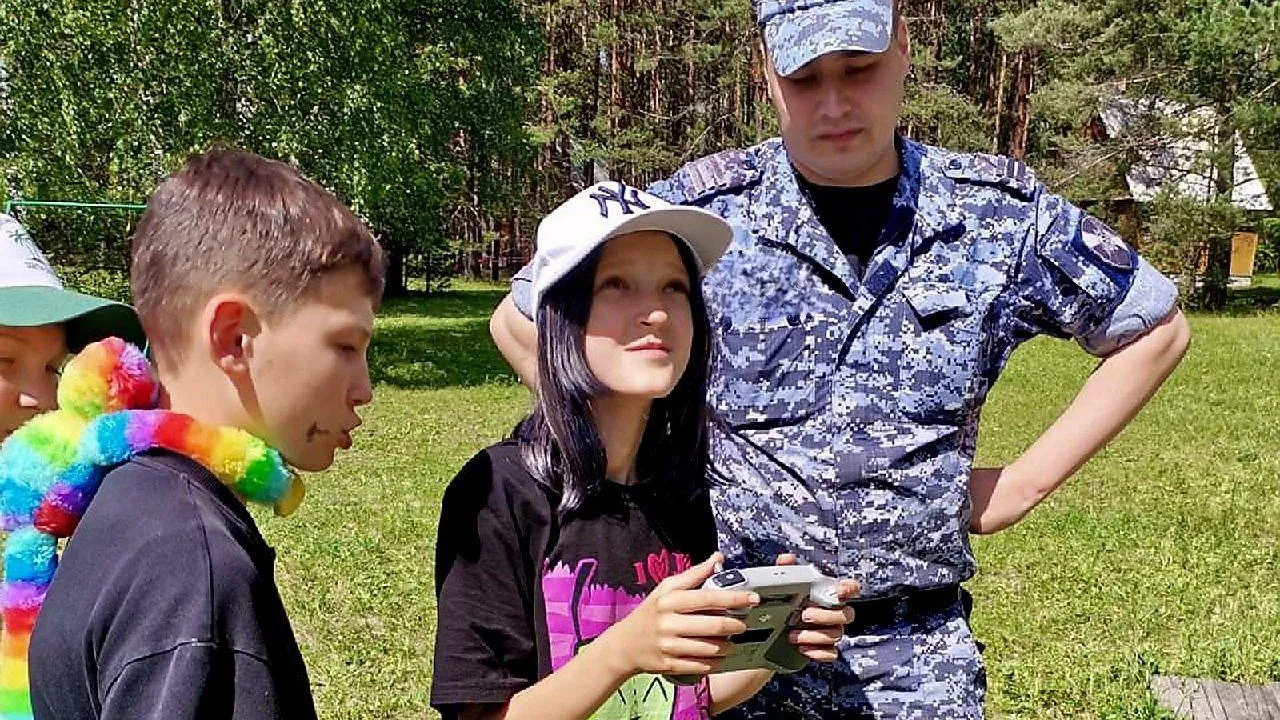 В Подмосковье росгвардейцы провели тематическую встречу с детьми