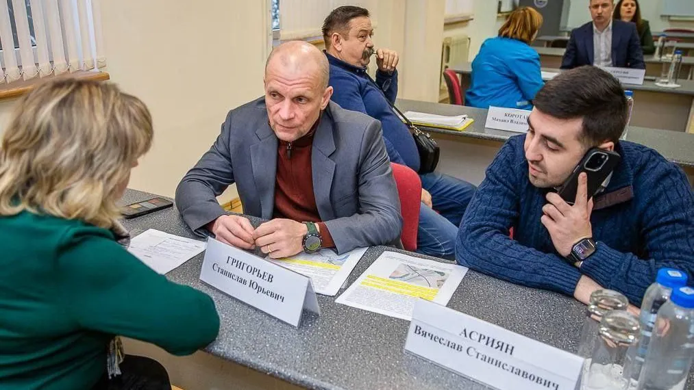 Глава Одинцова провел личный прием на предприятии «121 АРЗ» в Старом городке