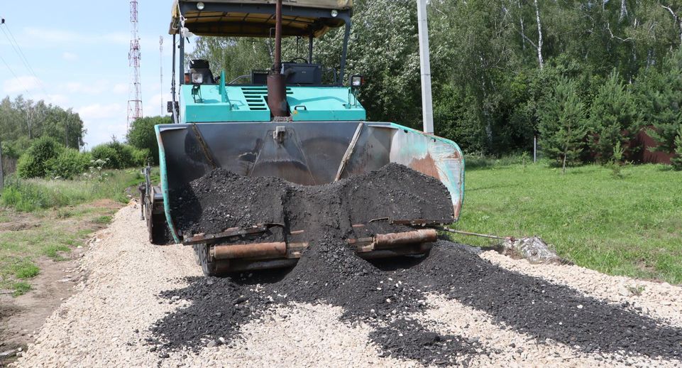В селе Протекино решена проблема бездорожья для многодетной семьи