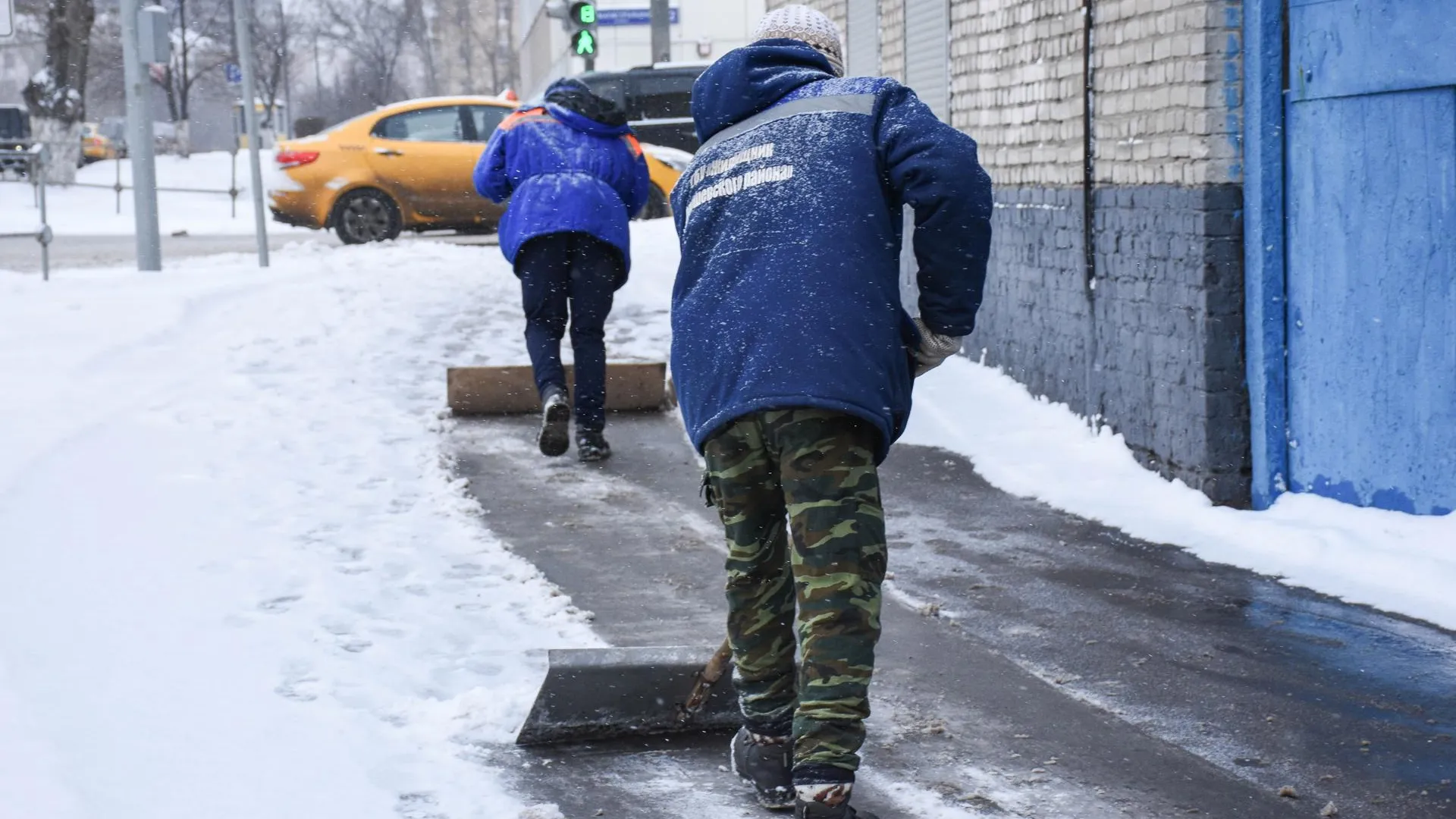 В Подольске очистили от снега улицу Давыдова после жалобы жительницы