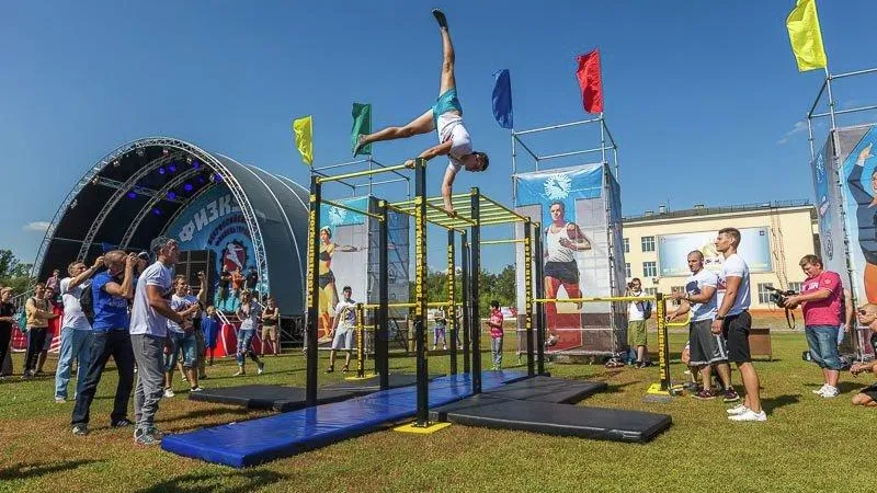 Жители Подмосковья могут стать участниками программы «100‑дневный воркаут»