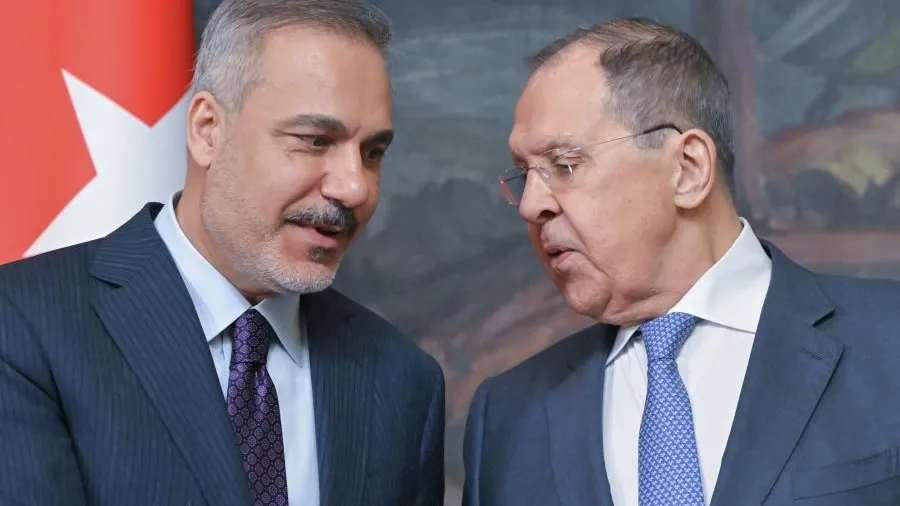 Лавров и Фидан договорились развивать отношения РФ и Турции