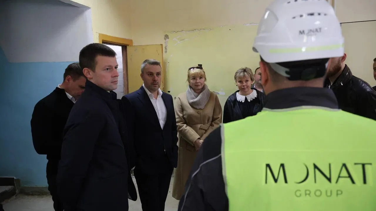 Глава Балашихи осмотрел ход капремонта школы № 18