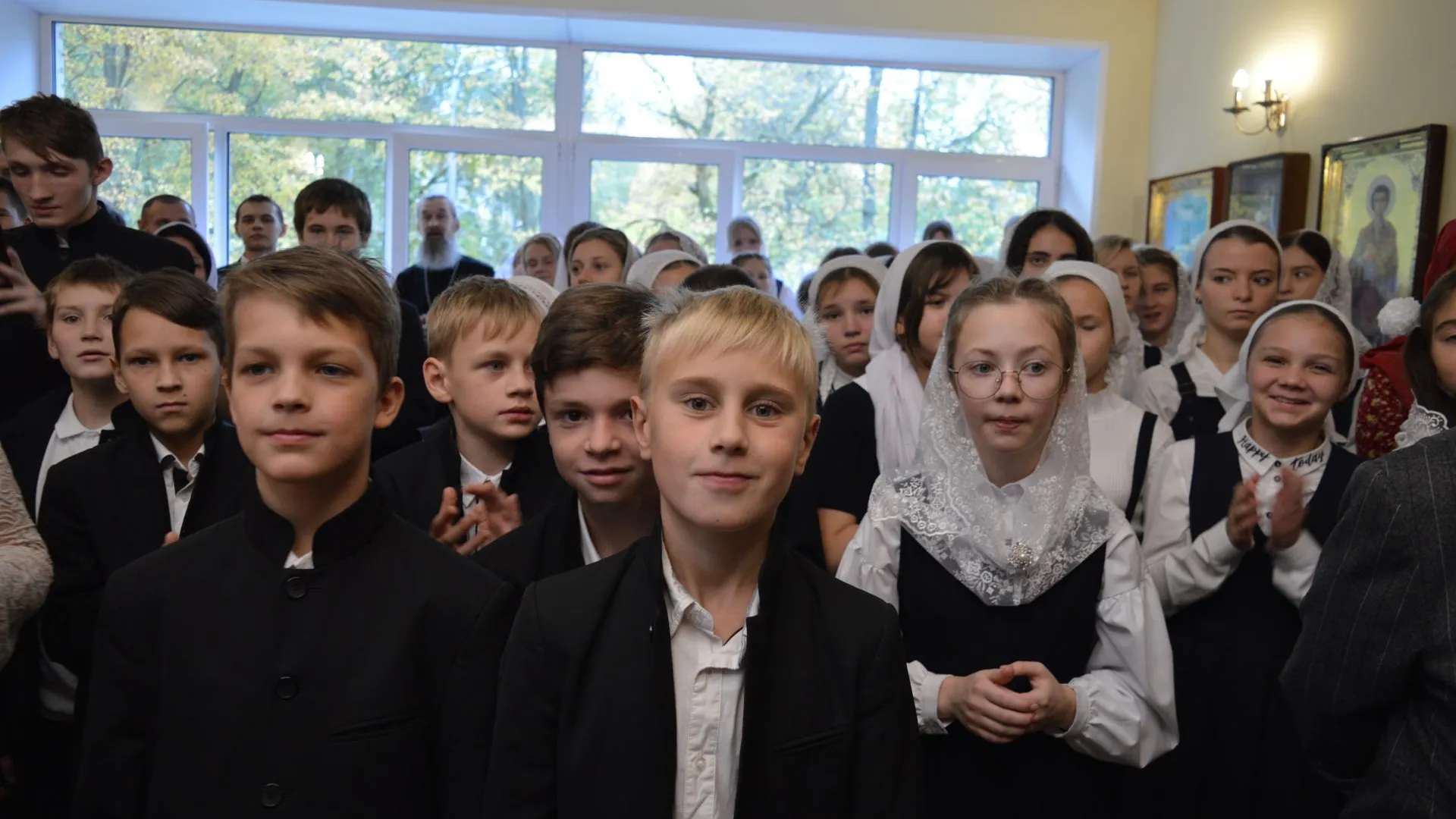 Коллектив православной школы Люберец поздравили с юбилеем