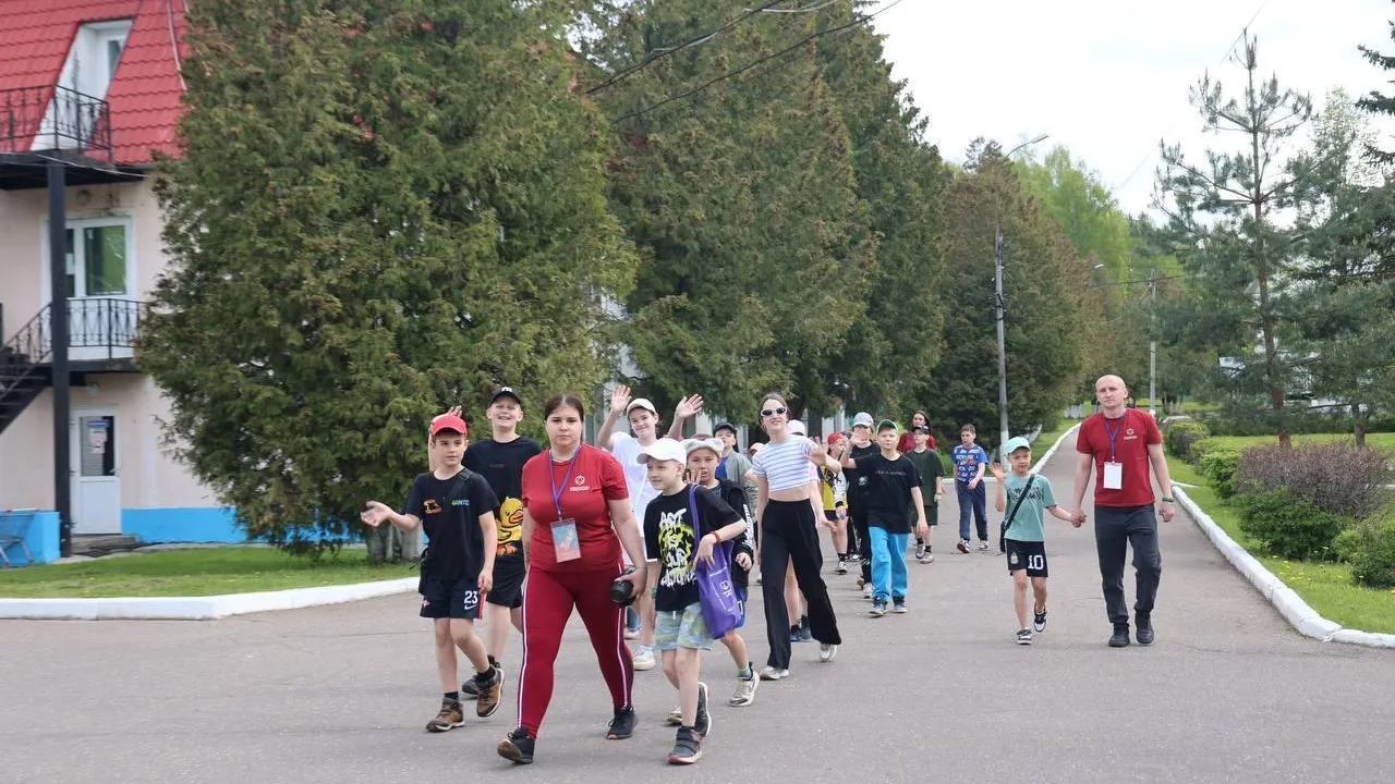 Омбудсмен Подмосковья посетила пункт временного размещения в детском лагере