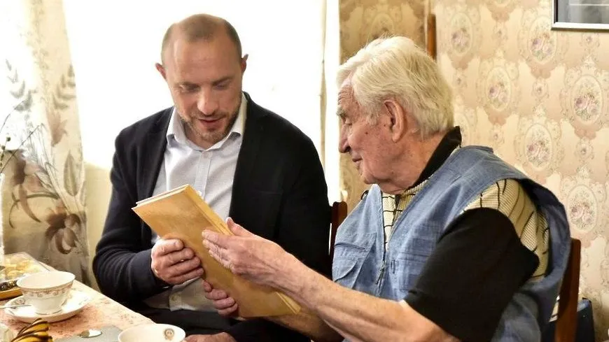 Глава Солнечногорска поздравил с 90‑летием почетного гражданина