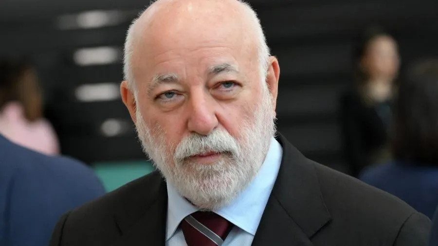 Банки должны активнее участвовать в развитии технологий — Вексельберг